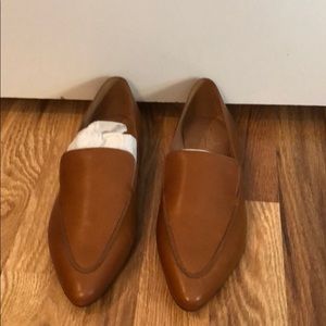 Never been worn Madewell flats, tan size 6.5